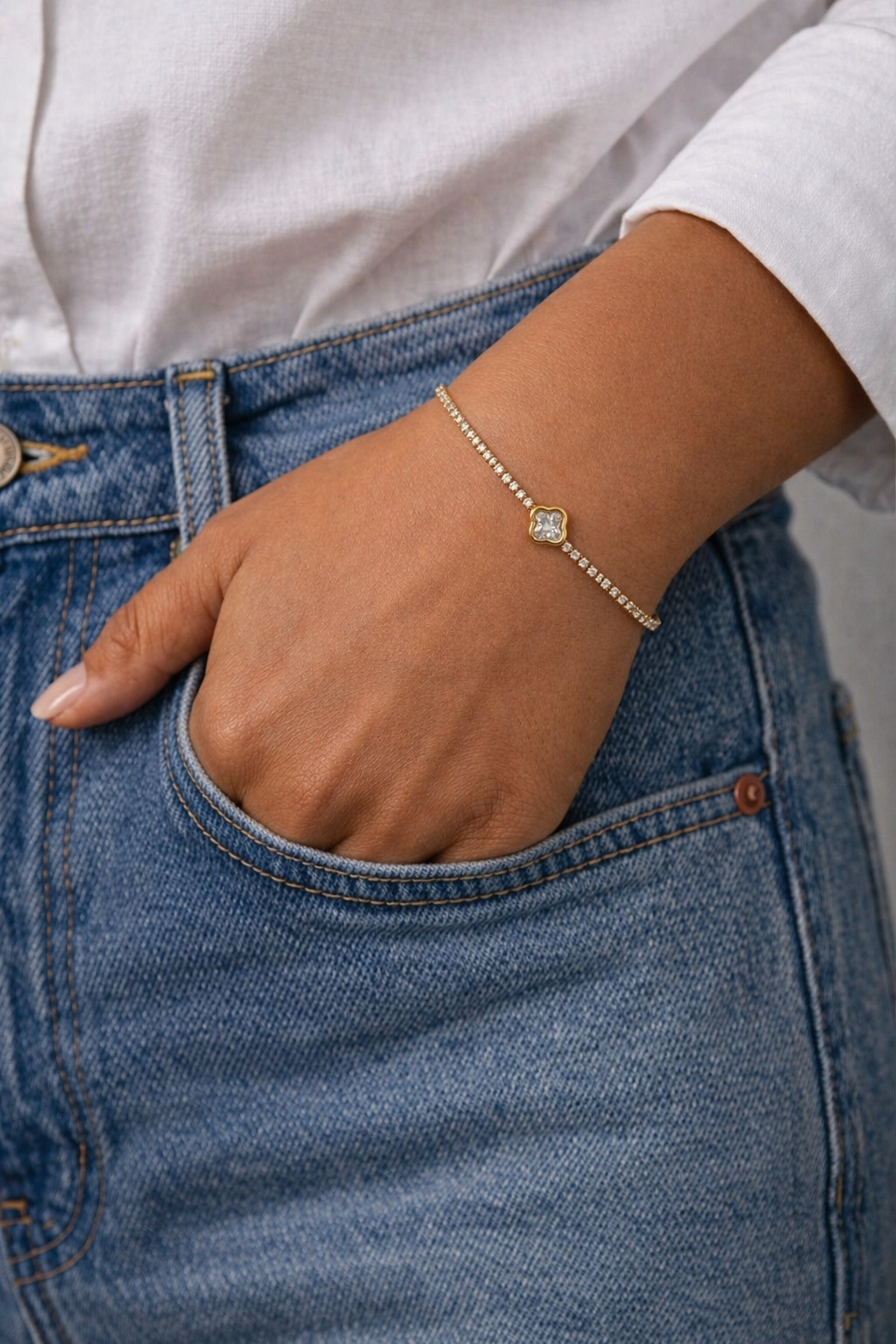 Bloom tennis bracelet